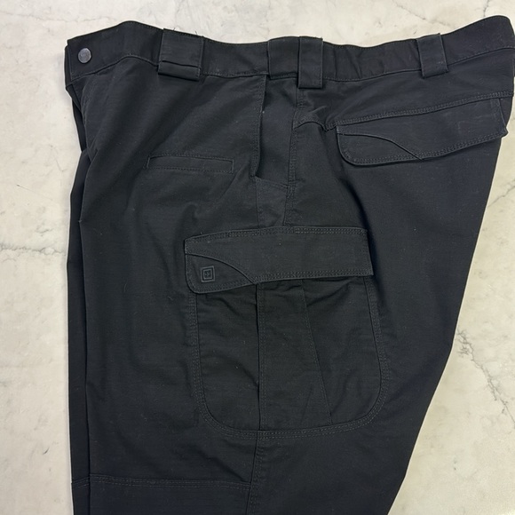 NWOT 5.11 Tactical Black Men’s Pants Size 42x30 - Picture 5 of 6